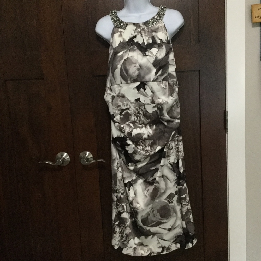 Great Warm Weather Embellished Print Sheath Dress